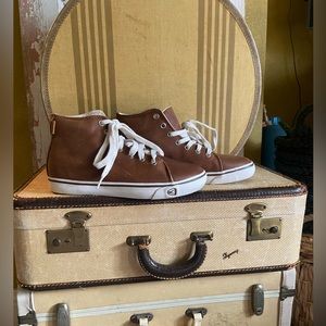 Keen brown leather, high tops, size 8, new with tags from Nordstrom rack